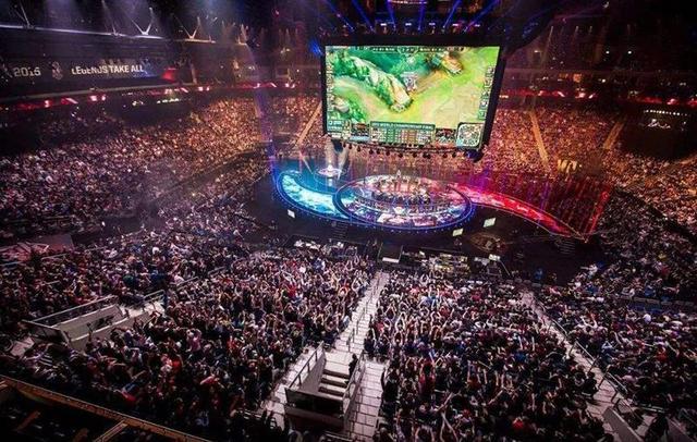 FNC战队力克PRX晋级胜者组决赛，Dank1ng赛后犀利点评引爆巴黎全球冠军赛